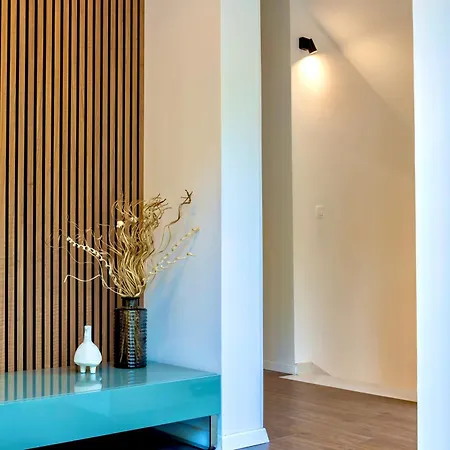 Luxury Hermes - Heated Pool, Jacuzzi, Elevator Villa *