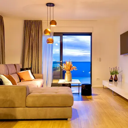 Luxury Hermes - Heated Pool, Jacuzzi, Elevator Villa Podstrana