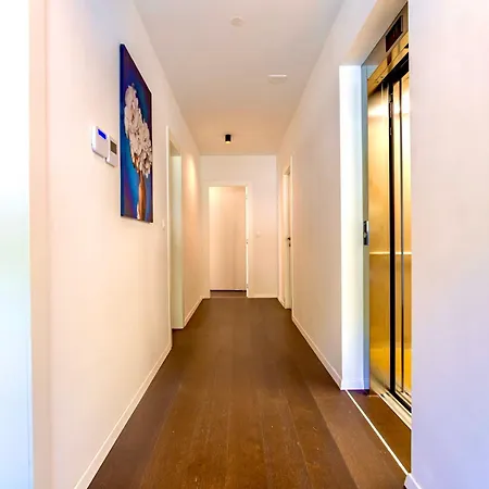 Villa Luxury Hermes - Heated Pool, Jacuzzi, Elevator *